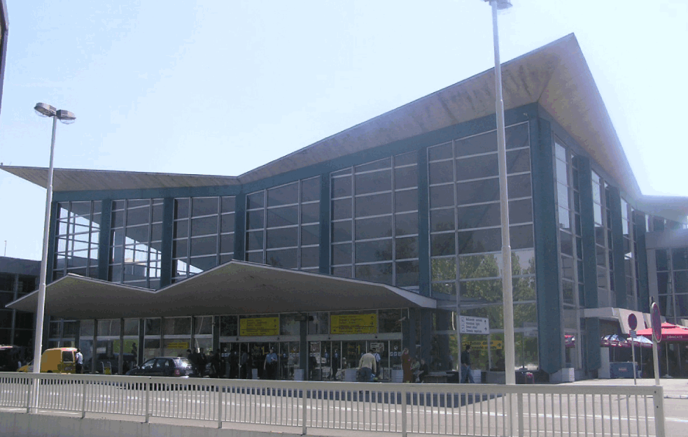 UGOVOR PREDVIĐA JEDNOSTAVNIJA PUTOVANJA: Air Serbia i <span style='color:red;'><b>Qatar Airways</b></span> potpisali kod-šer ugovor